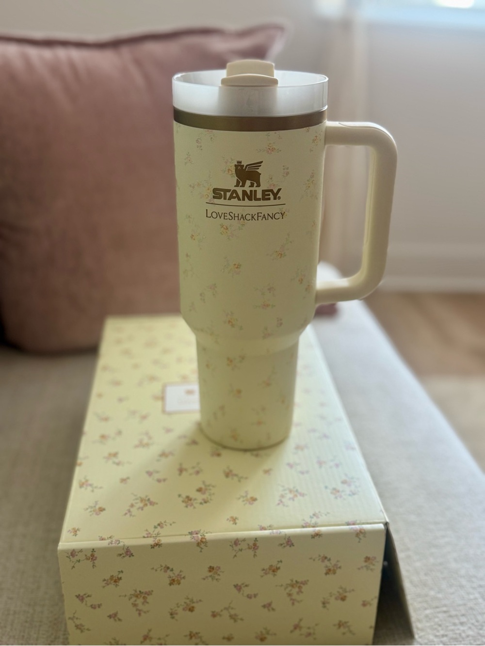 Stanley LoveShackFancy 40oz With Bow Straw